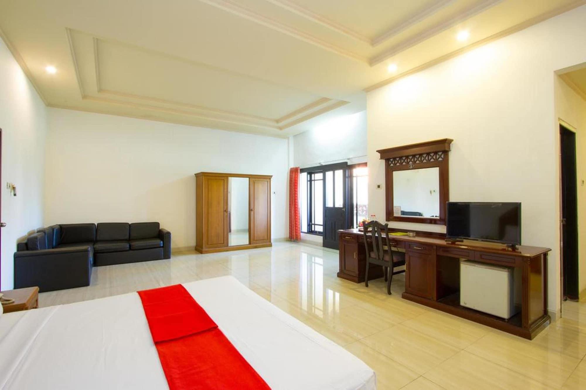 Hotel Oranjje Denpasar Extérieur photo