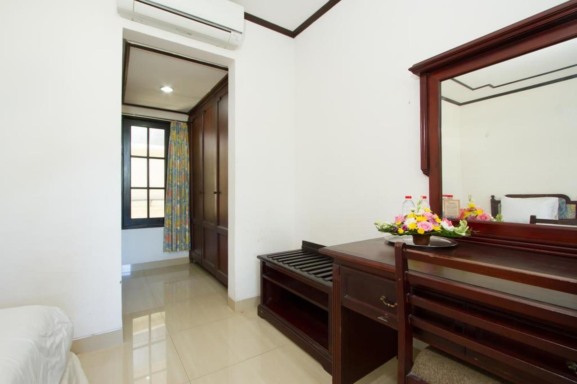 Hotel Oranjje Denpasar Extérieur photo