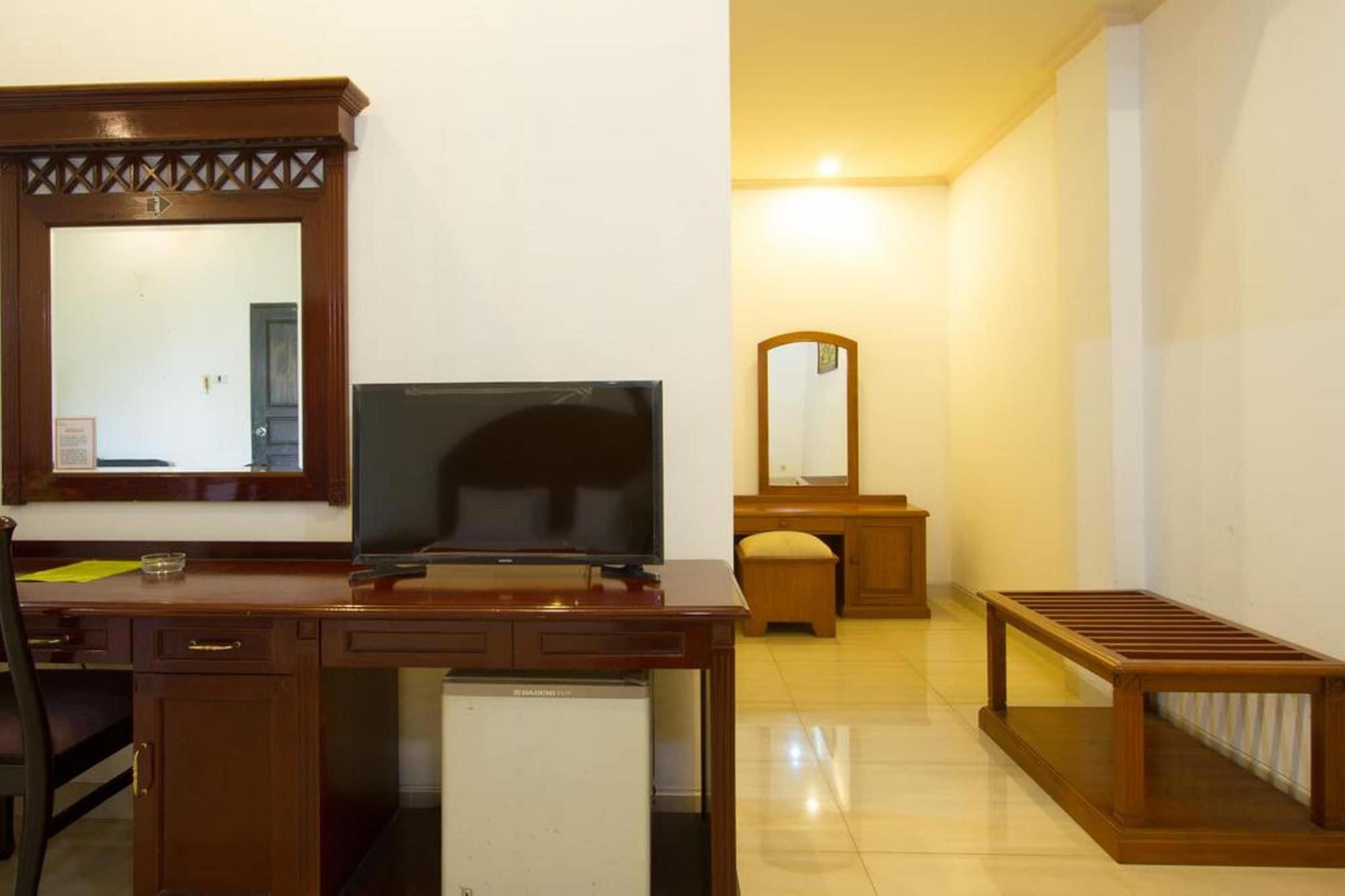Hotel Oranjje Denpasar Extérieur photo