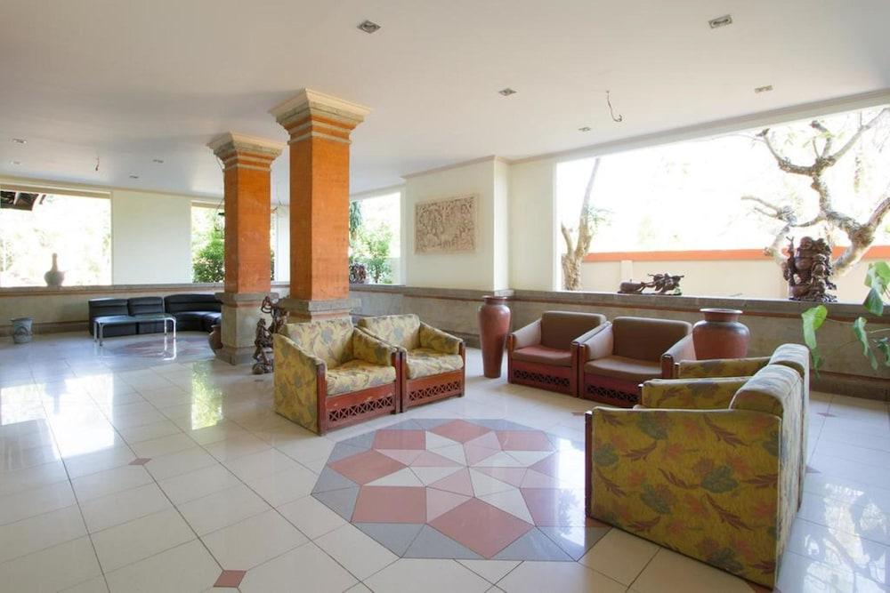 Hotel Oranjje Denpasar Extérieur photo