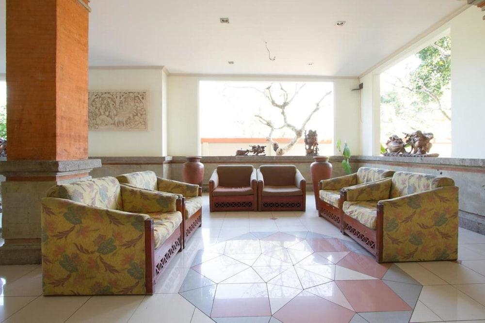 Hotel Oranjje Denpasar Extérieur photo