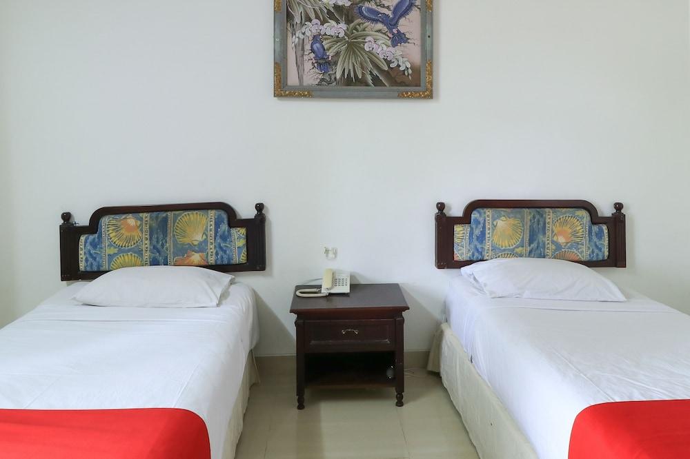 Hotel Oranjje Denpasar Extérieur photo