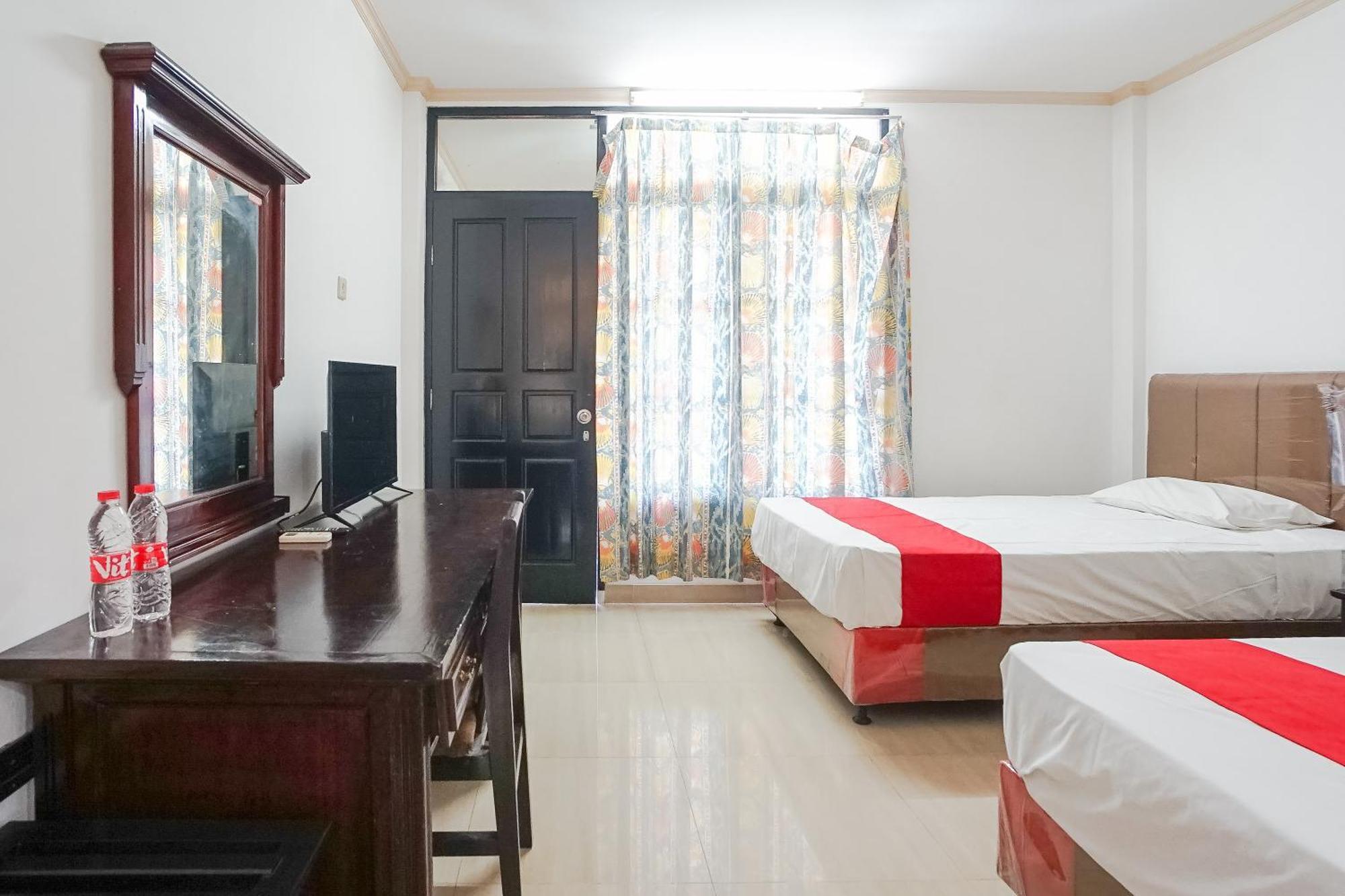 Hotel Oranjje Denpasar Extérieur photo