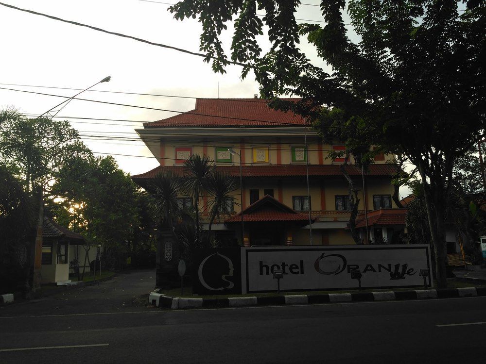 Hotel Oranjje Denpasar Extérieur photo